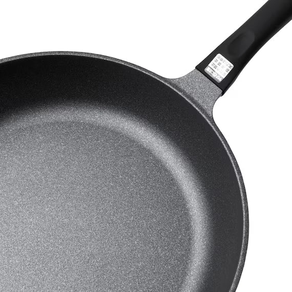 IH FRYINGPAN 28CM KY067