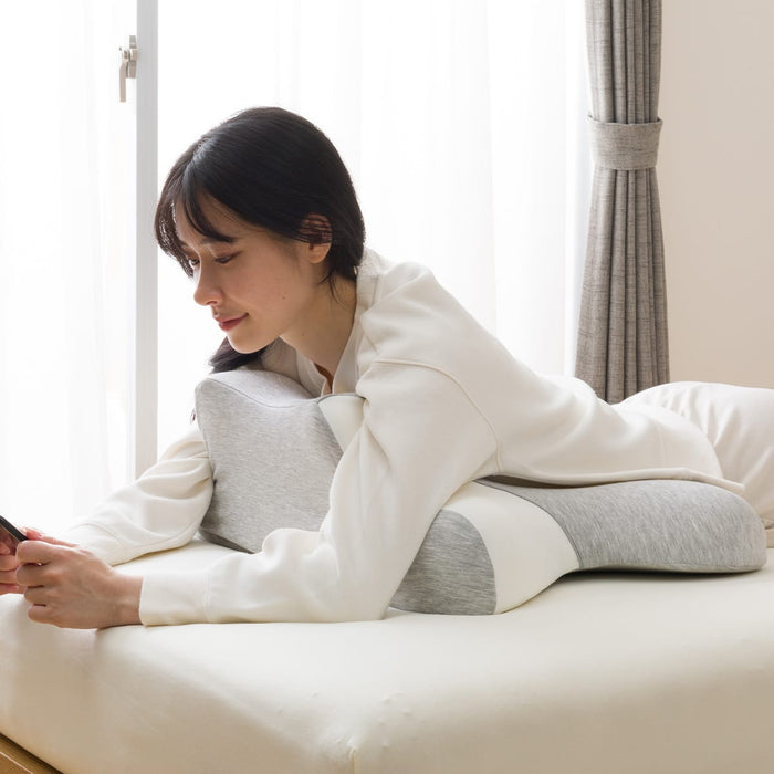 SLEEPING POSTURE CORRESPONDEING PILLOW P2416