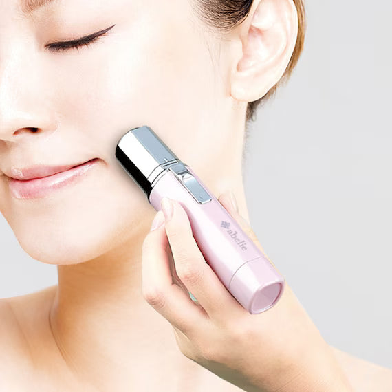 GENTLE ON SKIN FACE SHAVER BP076PI