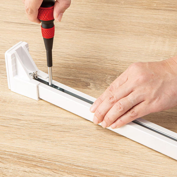 TENSION CURTAIN RAIL TR1 WH 110-150