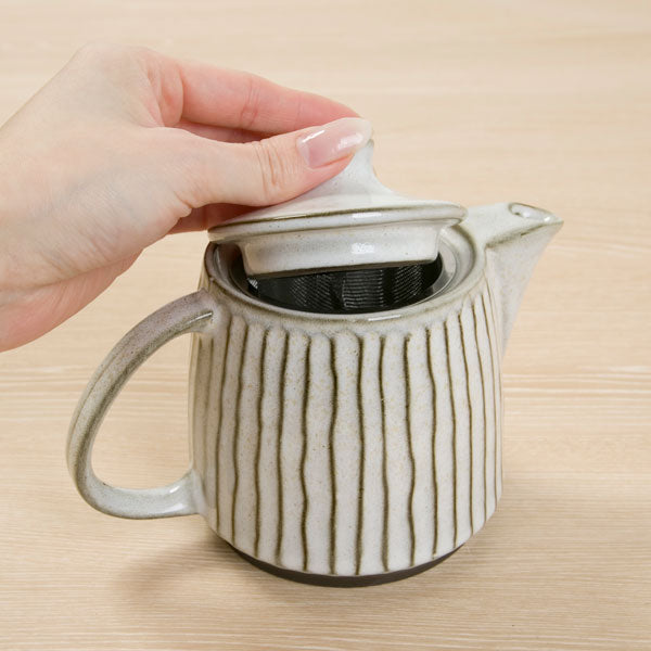 SOGI TEAPOT 17 x 10.5 x 13cm MT-163